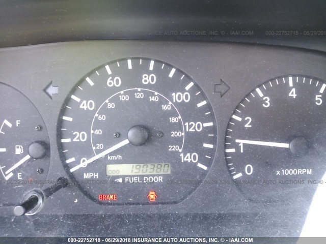 4T1BF22K11U970415 - 2001 TOYOTA CAMRY LE/XLE 白色 照片 7