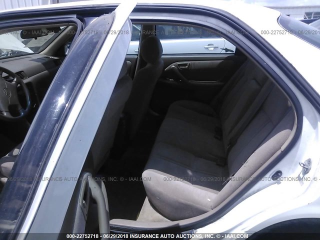 4T1BF22K11U970415 - 2001 TOYOTA CAMRY LE/XLE 白色 照片 8