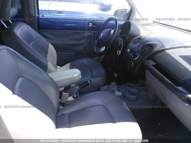 3VWDD21C11M464548 - 2001 VOLKSWAGEN NEW BEETLE GLX 蓝色 照片 5