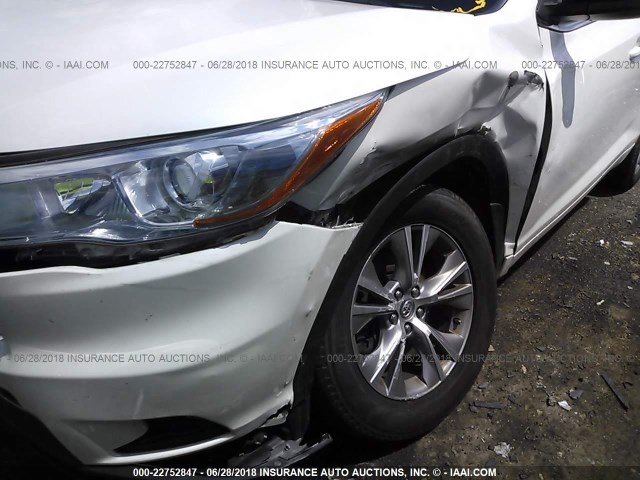 5TDJKRFH0FS086822 - 2015 TOYOTA HIGHLANDER XLE WHITE photo 6