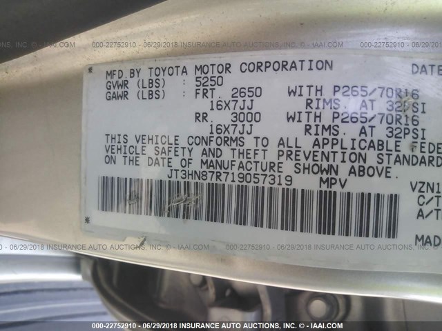 JT3HN87R719057319 - 2001 TOYOTA 4RUNNER LIMITED GOLD photo 9