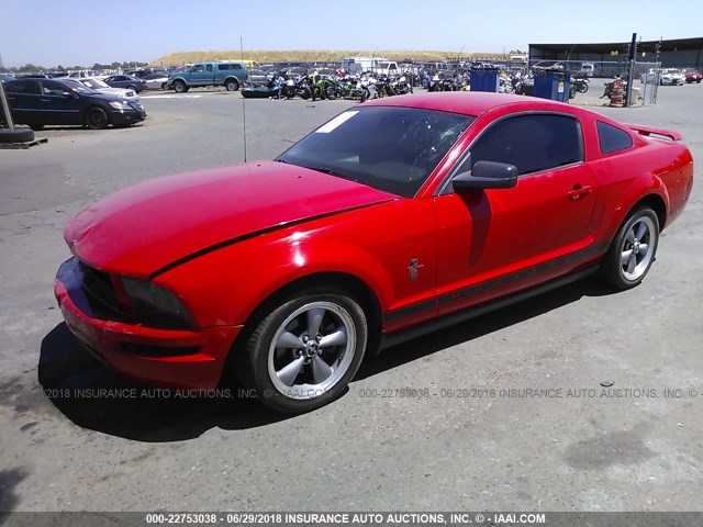 1ZVHT80N565103041 - 2006 FORD MUSTANG RED photo 2