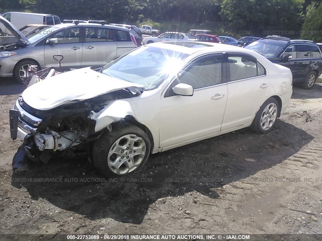 3FAHP0HA0BR205905 - 2011 FORD FUSION SE WHITE photo 2