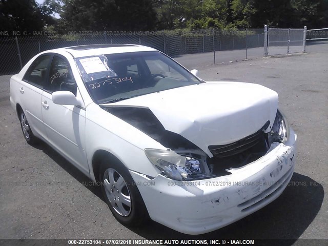 4T1BE30K22U106986 - 2002 TOYOTA CAMRY LE/XLE/SE 白色 照片 1