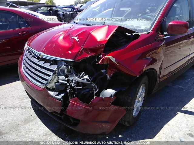 2A8HR54P28R782597 - 2008 CHRYSLER TOWN & COUNTRY TOURING RED photo 6
