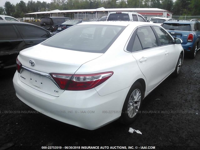 4T4BF1FK3GR580581 - 2016 TOYOTA CAMRY LE/XLE/SE/XSE WHITE photo 4