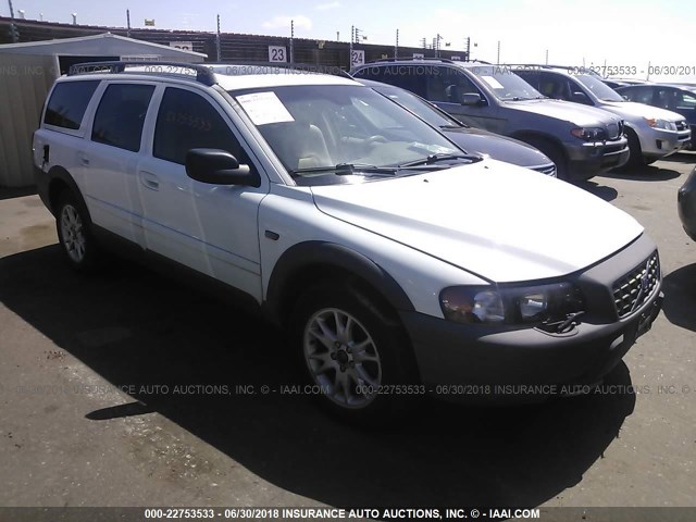 YV1SZ59H141125913 - 2004 VOLVO XC70 WHITE photo 1