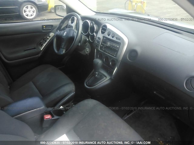 5Y2SL63865Z468452 - 2005 PONTIAC VIBE GRAY photo 5