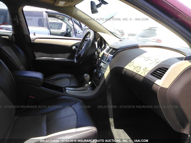 1G1ZE5EB1AF121711 - 2010 CHEVROLET MALIBU LTZ 红色 照片 5