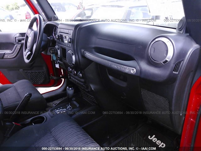 1C4AJWAG0CL166523 - 2012 JEEP WRANGLER SPORT 红色 照片 5