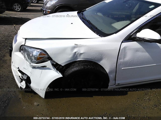 1G1ZH57B694163643 - 2009 CHEVROLET MALIBU 1LT WHITE photo 6