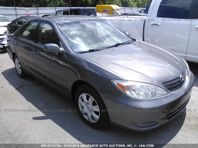 4T1BE32KX2U596199 - 2002 TOYOTA CAMRY LE/XLE/SE 灰色 照片 1
