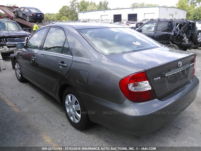 4T1BE32KX2U596199 - 2002 TOYOTA CAMRY LE/XLE/SE 灰色 照片 3