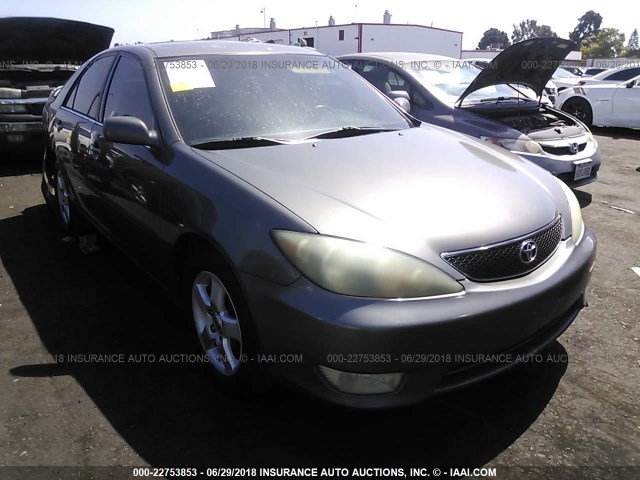 4T1BE32K95U991009 - 2005 TOYOTA CAMRY LE/XLE/SE 灰色 照片 1