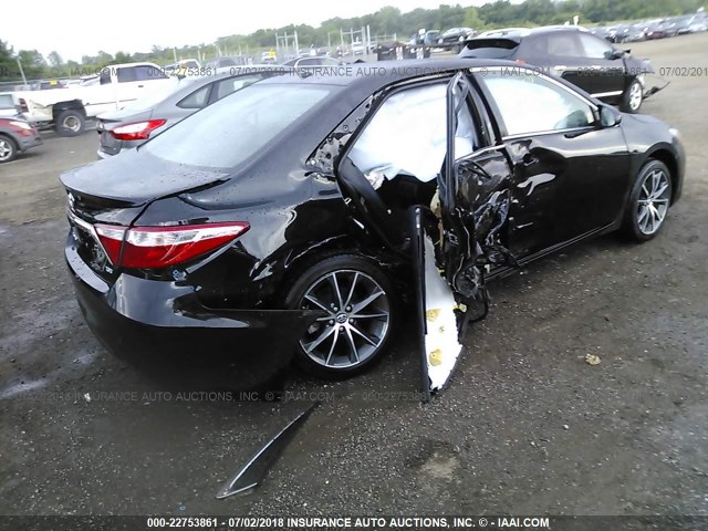 4T1BF1FKXHU344540 - 2017 TOYOTA CAMRY LE/XLE/SE/XSE 黑色 照片 4