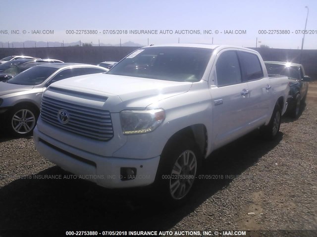 5TFAW5F1XEX412571 - 2014 TOYOTA TUNDRA CREWMAX PLATINUM Blanc photo 2