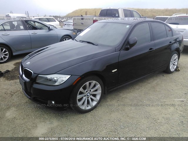 WBAPH5C55BA443864 - 2011 BMW 328 I SULEV BLACK photo 2