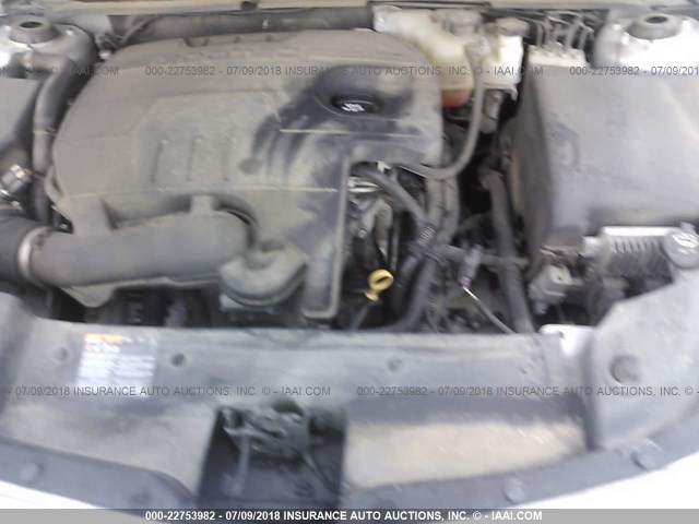 1G1ZC5E05CF396859 - 2012 CHEVROLET MALIBU 1LT SILVER photo 10