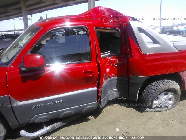 3GNEC13T03G130988 - 2003 CHEVROLET AVALANCHE C1500 RED photo 6