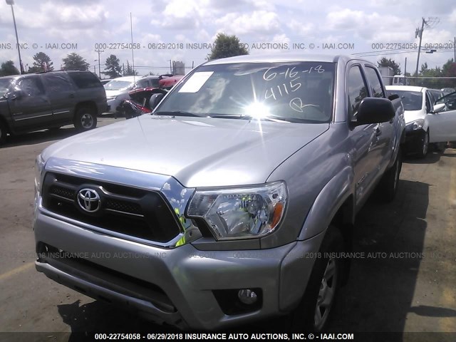 5TFJU4GN9FX074115 - 2015 TOYOTA TACOMA DOUBLE CAB PRERUNNER SILVER photo 2