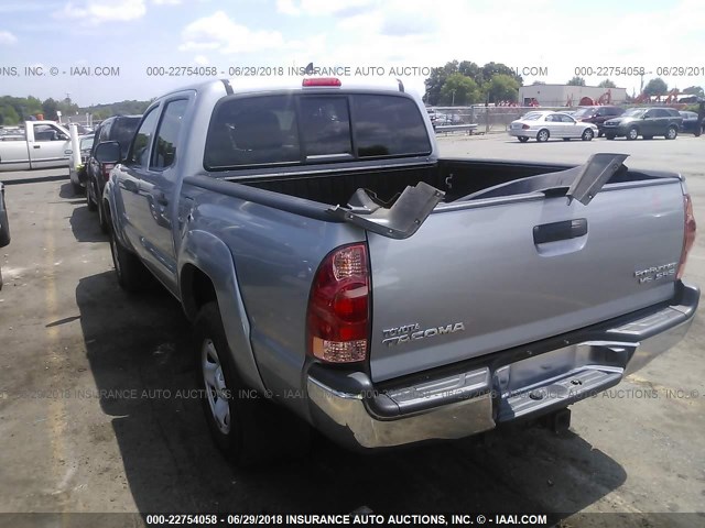 5TFJU4GN9FX074115 - 2015 TOYOTA TACOMA DOUBLE CAB PRERUNNER SILVER photo 3