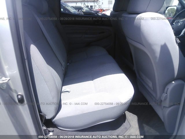 5TFJU4GN9FX074115 - 2015 TOYOTA TACOMA DOUBLE CAB PRERUNNER SILVER photo 8