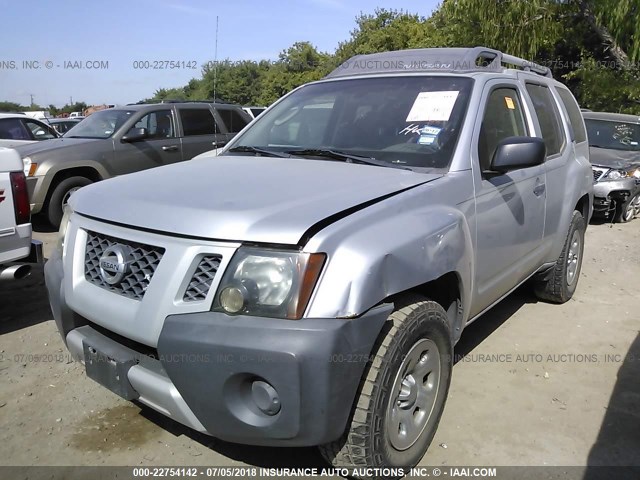 5N1AN0NU9BC509504 - 2011 NISSAN XTERRA OFF ROAD/S/SE SILVER photo 2