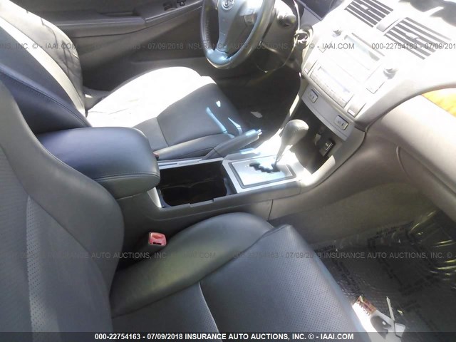 4T1FA38P17U114176 - 2007 TOYOTA CAMRY SOLARA SE/SLE 黑色 照片 5