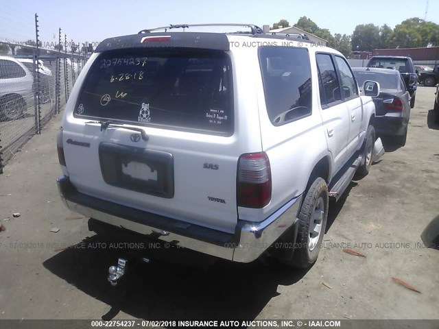 JT3GN86R8Y0164102 - 2000 TOYOTA 4RUNNER SR5 WHITE photo 4