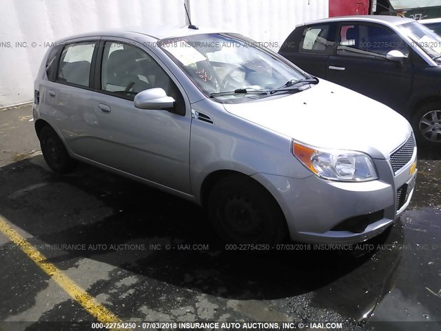 KL1TD6DE2AB135813 - 2010 CHEVROLET AVEO LS/LT SILVER photo 1