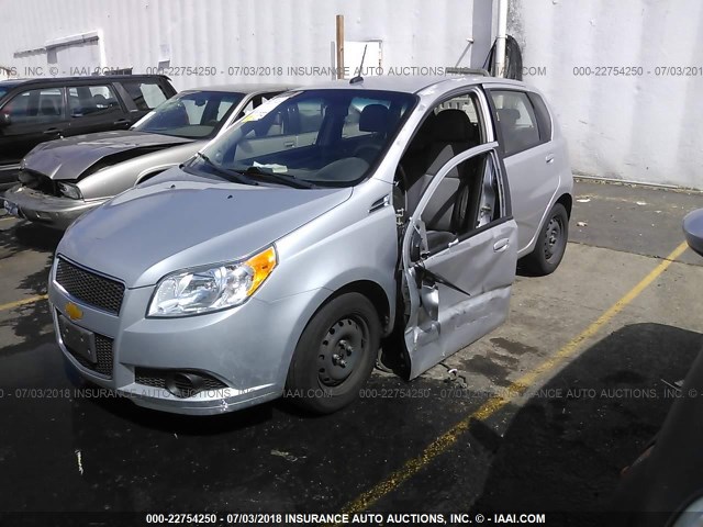 KL1TD6DE2AB135813 - 2010 CHEVROLET AVEO LS/LT 银色 照片 2