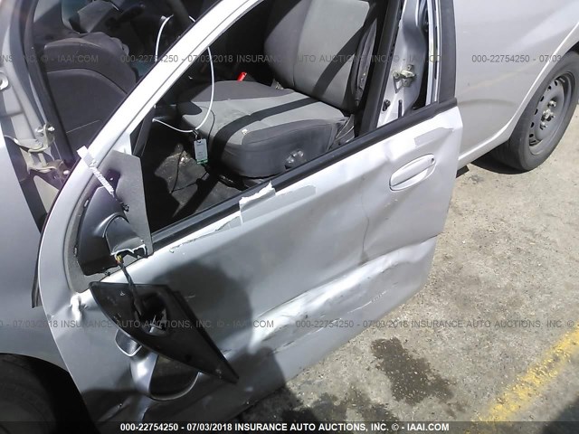KL1TD6DE2AB135813 - 2010 CHEVROLET AVEO LS/LT 银色 照片 6