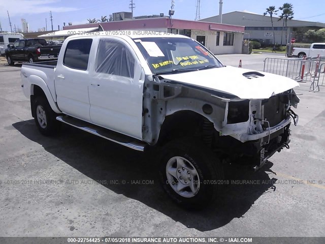 3TMLU4ENXBM057271 - 2011 TOYOTA TACOMA DOUBLE CAB WHITE photo 1