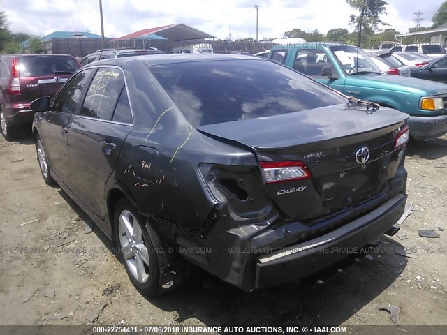 4T1BF1FK3CU152336 - 2012 TOYOTA CAMRY SE/LE/XLE GRAY photo 3