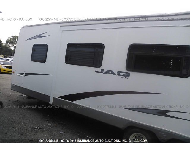 4EZTJ33277S017593 - 2007 JAGU CAMPER  WHITE photo 3