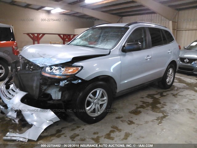 5NMSG3AB0AH369058 - 2010 HYUNDAI SANTA FE GLS SILVER photo 2