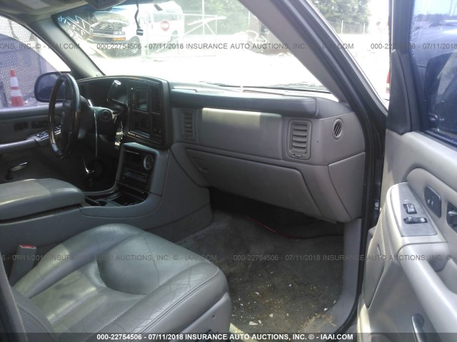 1GYEK63N34R265629 - 2004 CADILLAC ESCALADE LUXURY შავი ფოტო 5