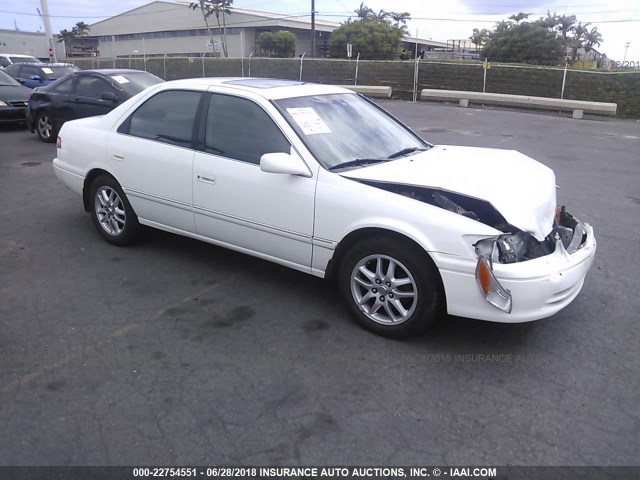 JT2BF28K5Y0265512 - 2000 TOYOTA CAMRY LE/XLE 白色 照片 1