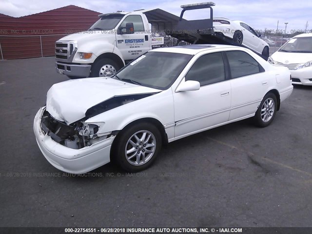 JT2BF28K5Y0265512 - 2000 TOYOTA CAMRY LE/XLE 白色 照片 2