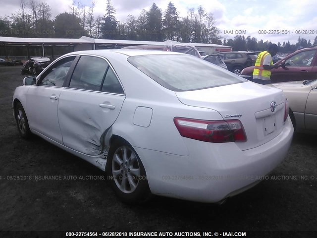 4T1BK46K47U559231 - 2007 TOYOTA CAMRY NEW GENERAT LE/XLE/SE WHITE photo 3