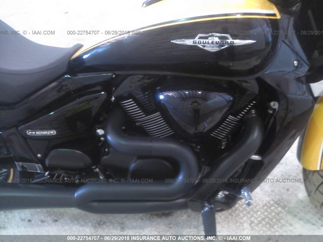 JS1VY53A6E2100965 - 2014 SUZUKI VZR1800 YELLOW photo 10