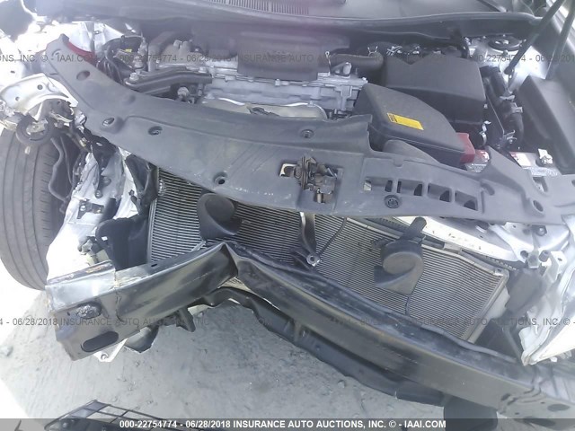 4T4BF1FK5ER388270 - 2014 TOYOTA CAMRY L/SE/LE/XLE ვერცხლისფერი ფოტო 10