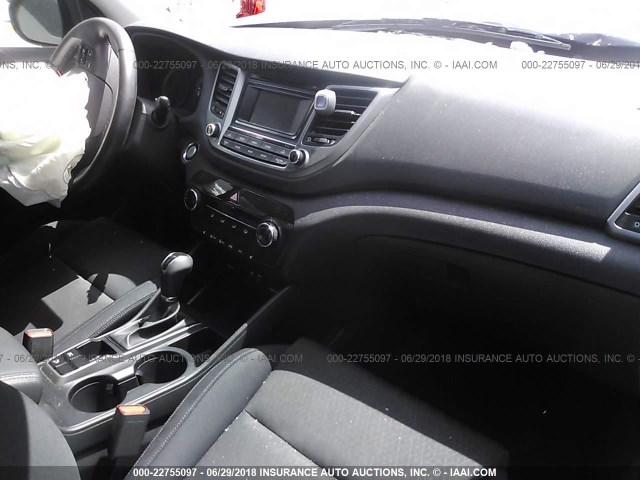 KM8J33A24GU137034 - 2016 HYUNDAI TUCSON LIMITED/SPORT AND ECO/SE BLACK photo 5