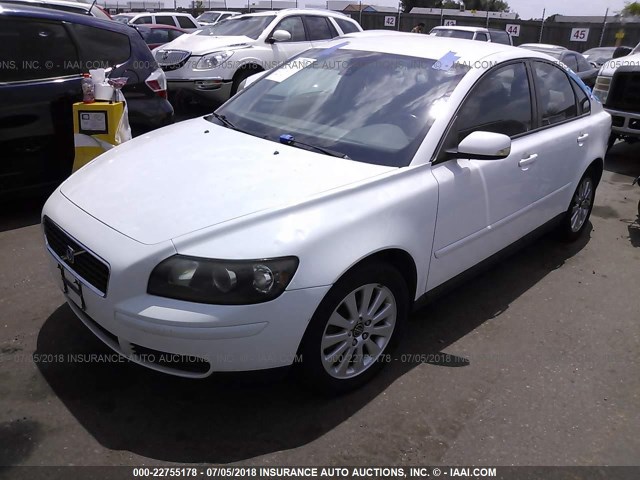 YV1MS382652073124 - 2005 VOLVO S40 2.4I WHITE photo 2