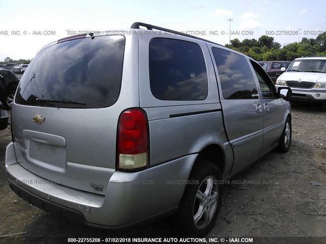 1GNDV23L15D252884 - 2005 CHEVROLET UPLANDER LS SILVER photo 4