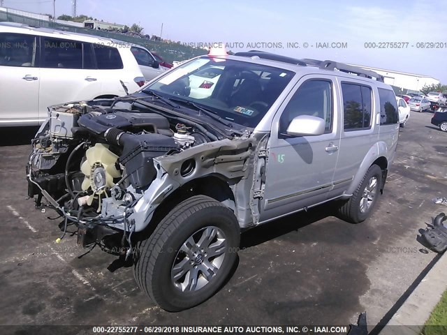 5N1AR1NB2BC635518 - 2011 NISSAN PATHFINDER S/LE/SE SILVER photo 2