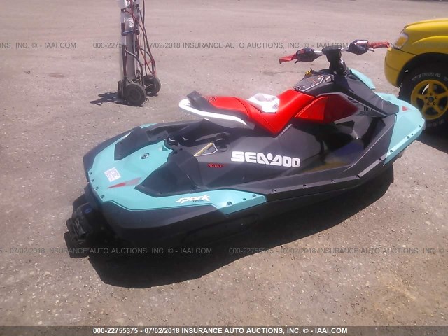 YDV84516F717 - 2017 SEADOO PERSONAL WATERCRAFT  GREEN photo 4