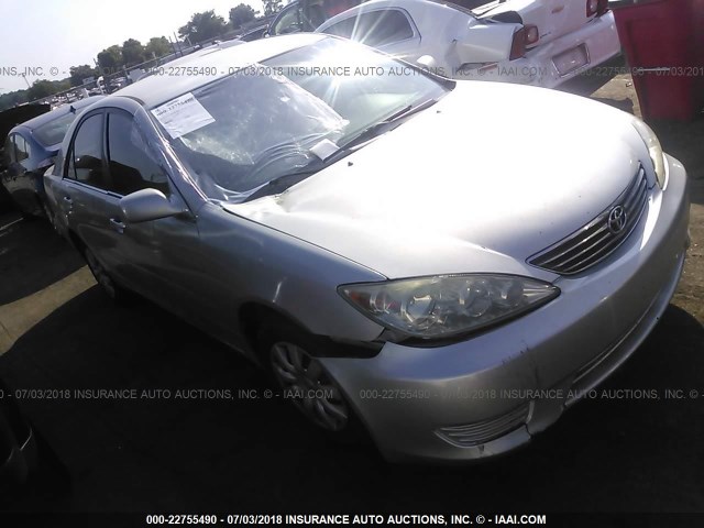 4T1BE32K06U744267 - 2006 TOYOTA CAMRY LE/XLE/SE 银色 照片 1