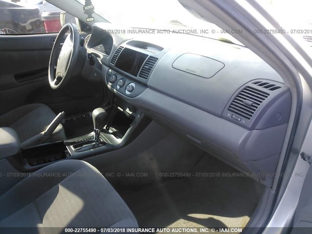 4T1BE32K06U744267 - 2006 TOYOTA CAMRY LE/XLE/SE 银色 照片 5