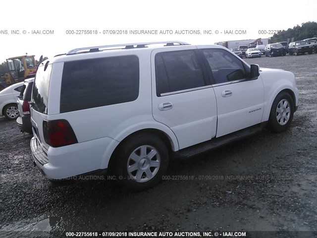 5LMFU28526LJ15242 - 2006 LINCOLN NAVIGATOR WHITE photo 4